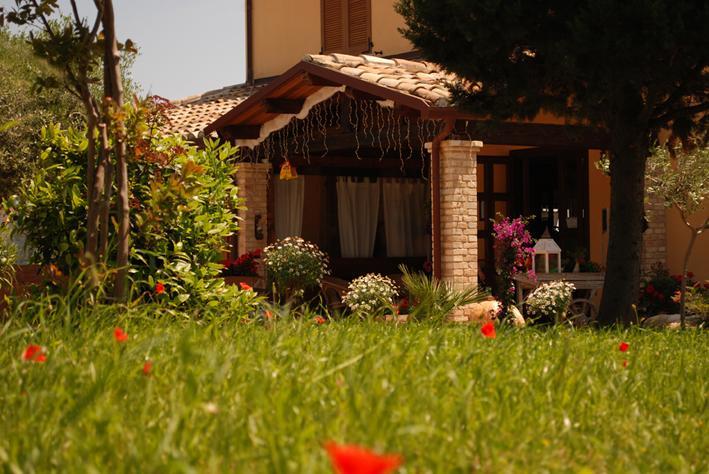 Briciola Di Sole Guest House Grottammare Exterior foto